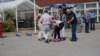 dsc02042_small.jpg
