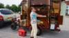 dsc02058a_small.jpg